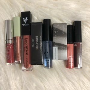 Bundle of 8 💄💋 Lipsticks/Lipgloss